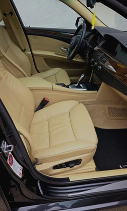 BMW Seria 5 cena 28990 przebieg: 261000, rok produkcji 2010 z Jedlicze małe 232